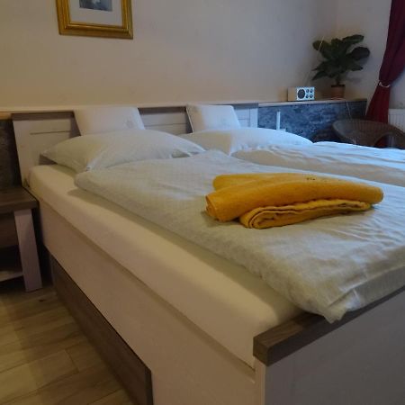 Pension & Gaestehaus Paffrath Grossbrembach Kültér fotó
